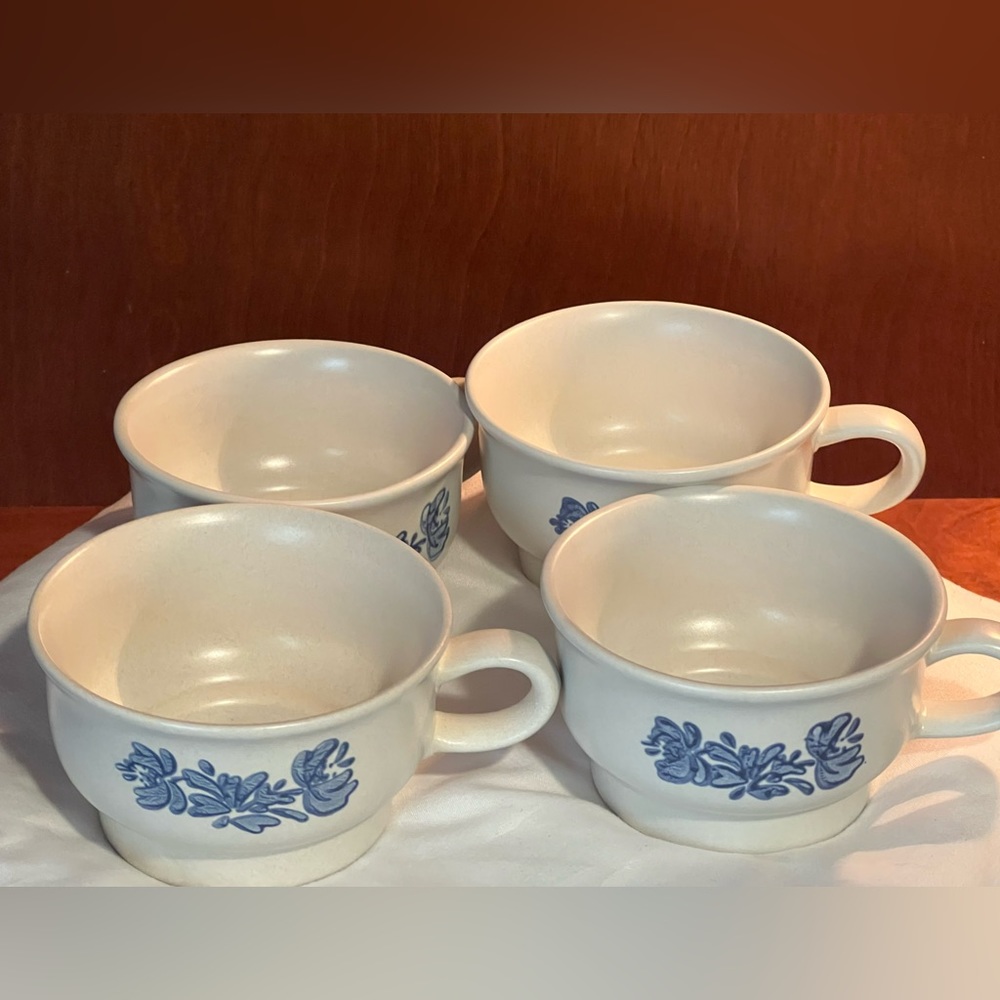 Pfaltzgraff Yorktown soup bowls